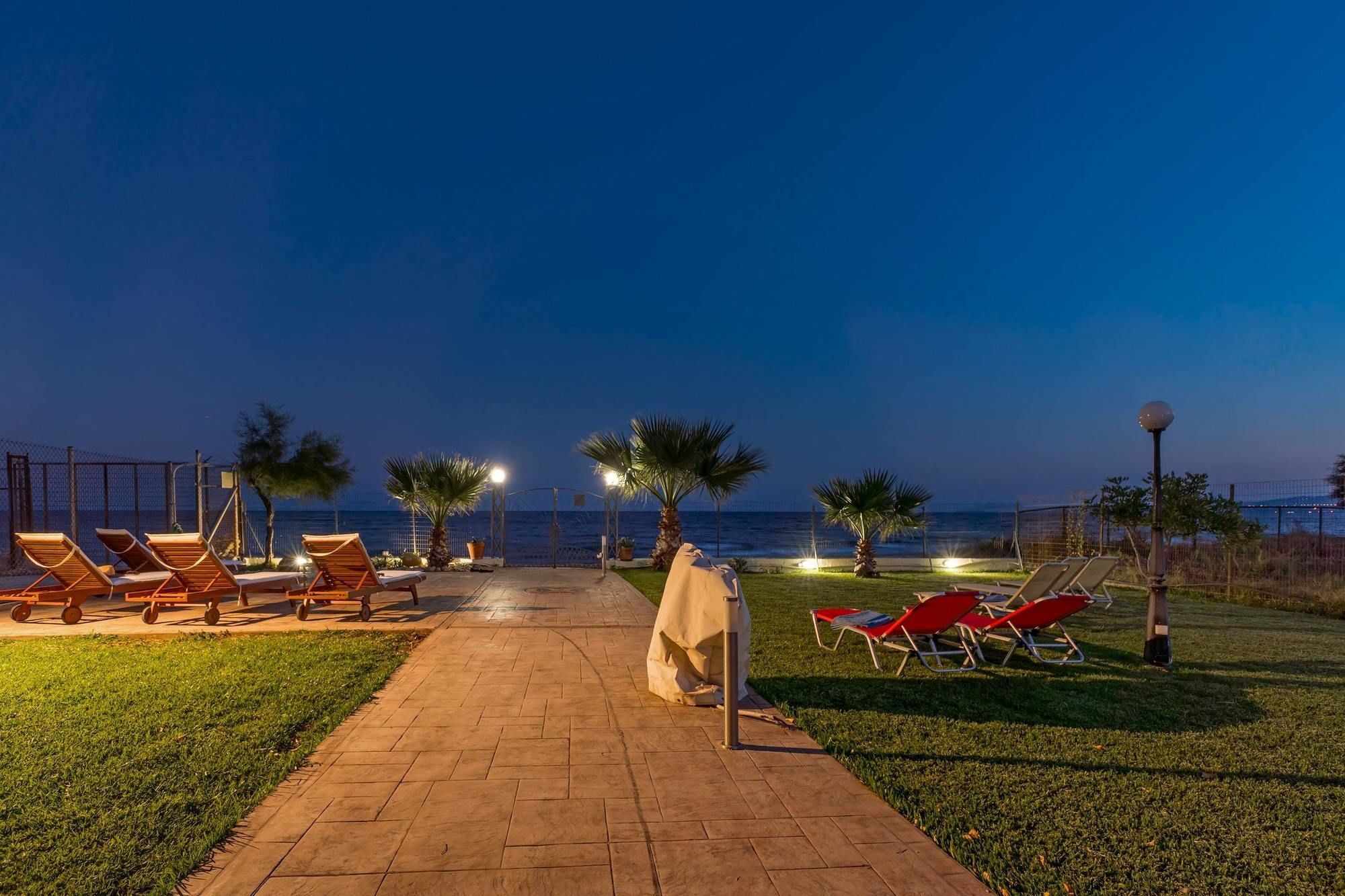 Maria'S Seaside Villa - House With 3 Rooms In Marathon, With Wonderful Esterno foto